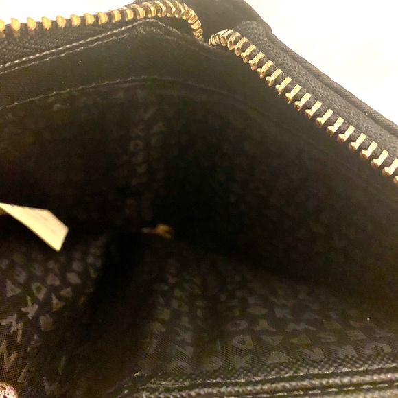 Kate Spade Wallet - Picture 8 of 10